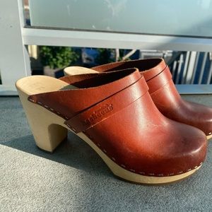 Swedish Hasbeens W36 clogs